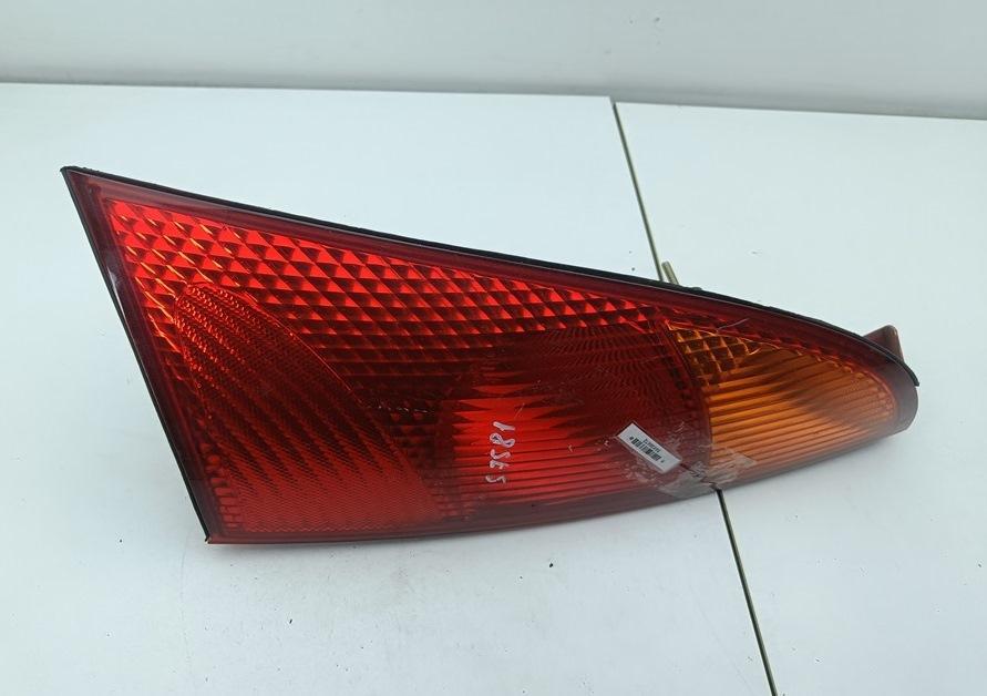 фонарь задний правый Ford Focus I 2003, 1.8 л., дизель, МКПП, серый, хетчбэк 3 дв., 1M5113404AC