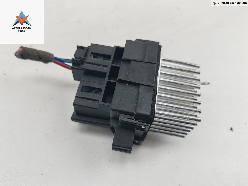 сопротивление печки Opel Astra J 2010, 1.6 л., бензин, МКПП, синий, хетчбэк 5 дв., 13503201 - фото №1