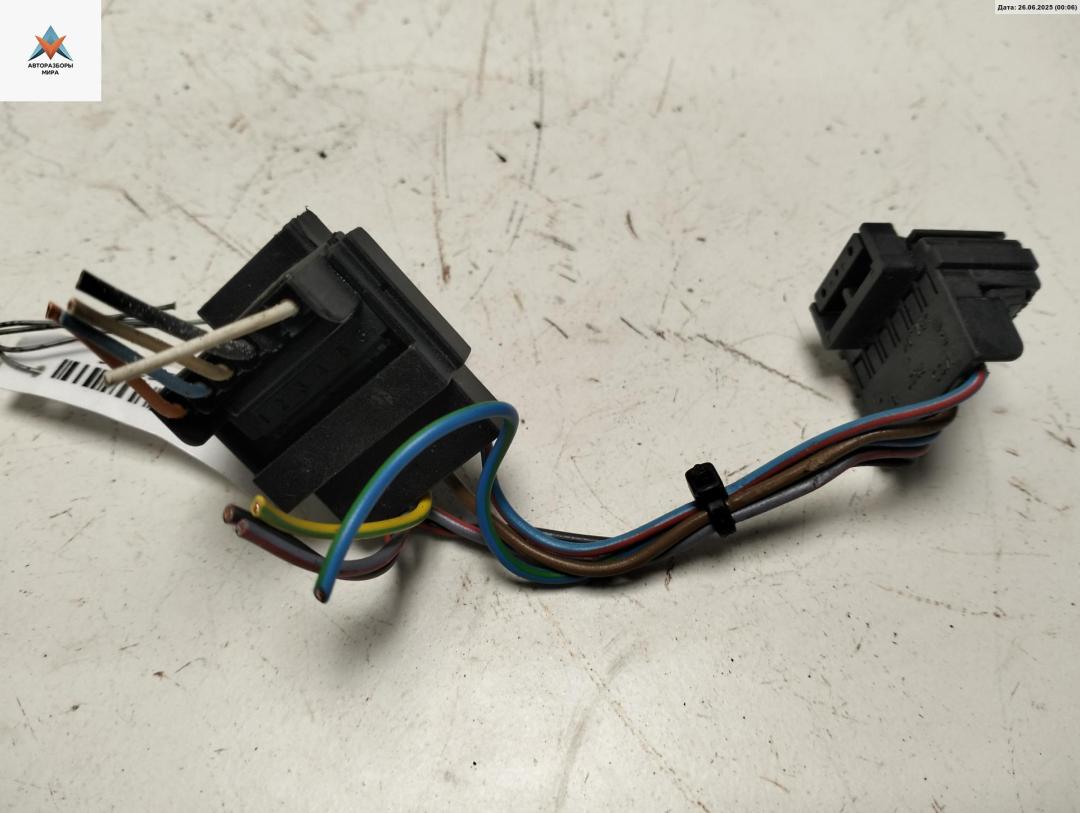 разъем (фишка) проводки Renault Scenic 2 поколение 2004, 1.6 л., бензин, МКПП, чёрный, минивэн - фото №1