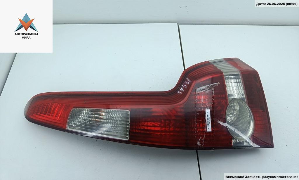 фонарь задний правый Volvo S40 2 поколение 2005, 2.0 л., дизель, МКПП, чёрный, универсал, 30698921 - фото №1