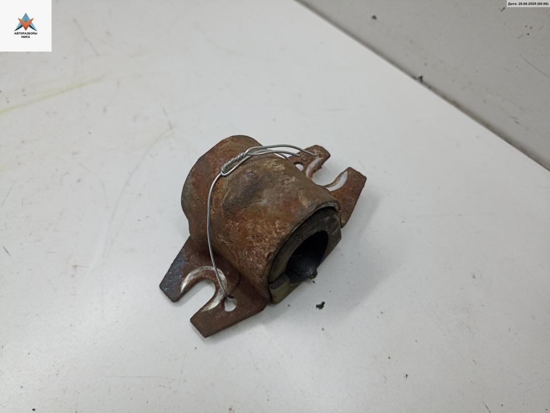 крепление стабилизатора / втулки стабилизатора Opel Meriva 1 поколение (A) 2003, 1.6 л., бензин, МКПП, серый, минивэн - фото №1