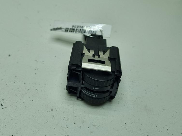 корректор фар Volkswagen Passat B6 2008, 1.8 л., бензин, МКПП, синий, универсал, 3C0941333