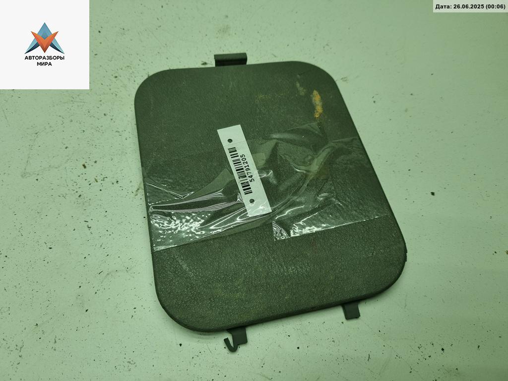 пластик Volkswagen Passat B3 1991, 1.8 л., бензин, МКПП, красный, универсал, 333867656 - фото №1