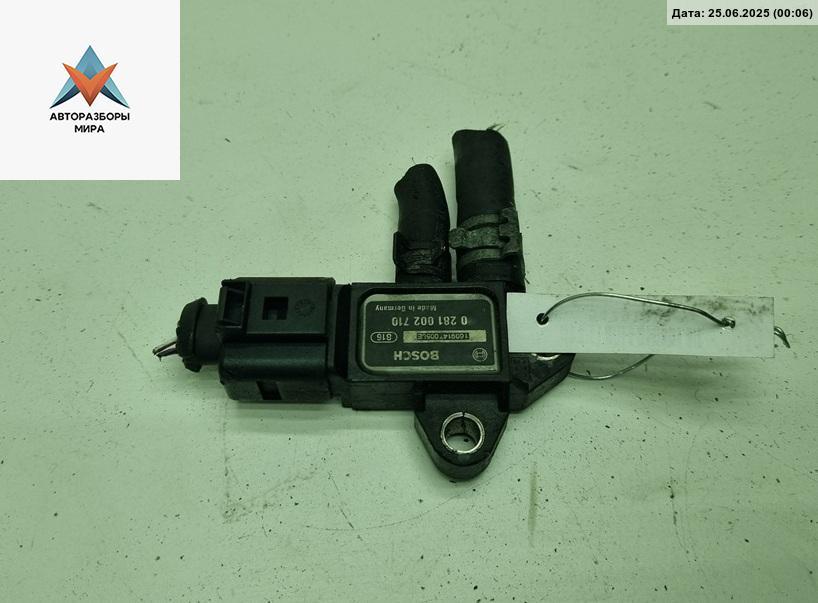 клапан вакуумного управления Volkswagen Passat B6 2006, 2.0 л., дизель, МКПП, чёрный, универсал, 0281002710 - фото №1