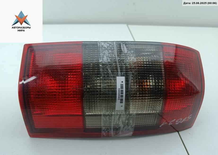 фонарь задний правый Opel Omega B 1997, 2.0 л., бензин, АКПП, жёлтый, универсал, 03623625 - фото №1