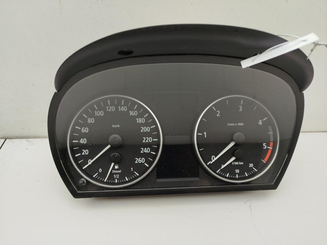 приборная панель BMW 3 E90/E91/E92/E93 2005, 2.0 л., дизель, АКПП, серый, универсал, 6983487