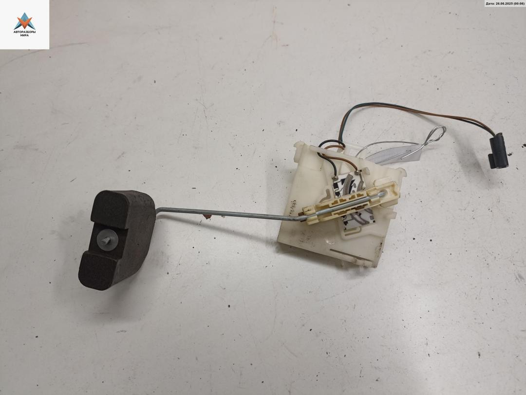 датчик уровня топлива Opel Zafira 1 поколение (A) 2001, 1.8 л., бензин, МКПП, зелёный, минивэн, 90560129 - фото №1