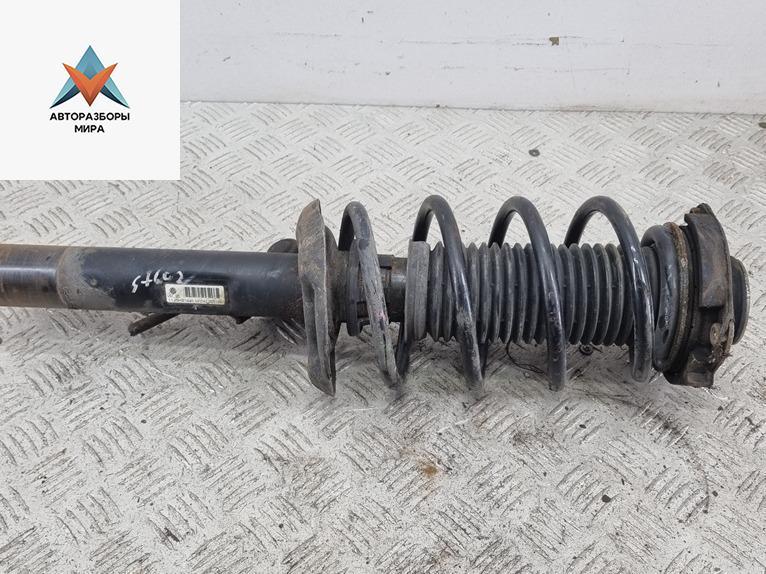 стойка передняя Volkswagen Golf 5 поколение 2005, 1.4 л., бензин, МКПП, серый, хетчбэк 3 дв., 1K0413031BE - фото №1