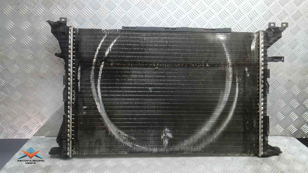 радиатор охлаждения Audi A4 B8/8K 2010, 2.0 л., дизель, МКПП, седан, 8K0121251R - фото №1