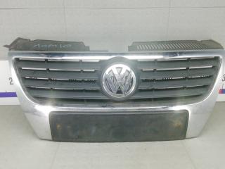 решетка радиатора Volkswagen Passat B6 2009, 2.0 л., дизель, АКПП, седан, 3C0853651AD