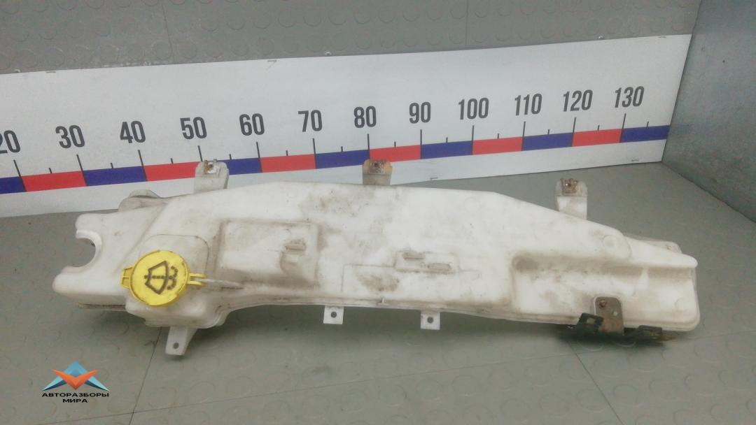 бачок омывателя Dodge Nitro 1 поколение 2007, 2.8 л., дизель, МКПП, внедорожник 5 дв. - фото №1