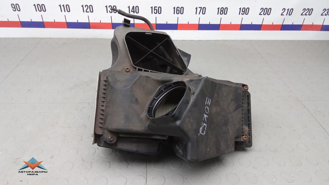 корпус воздушного фильтра Audi A4 B8/8K 2010, 2.0 л., дизель, МКПП, седан - фото №1