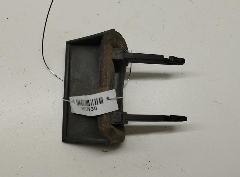 ручка крышки багажника Audi A6 4B/C5 1999, серый, седан, 4B0827778B - фото №1
