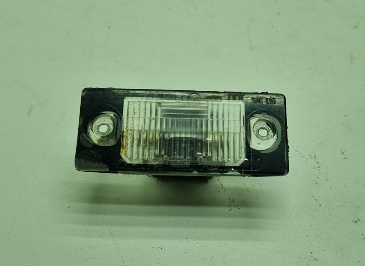 подсветка номера Volkswagen Bora 2001, 2.0 л., бензин, МКПП, чёрный, седан, 1J5943021