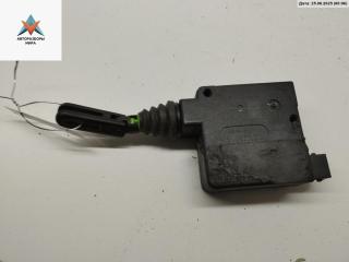 активатор замка багажника Audi A8 D2/4D 1998, 4.2 л., бензин, АКПП, синий, седан