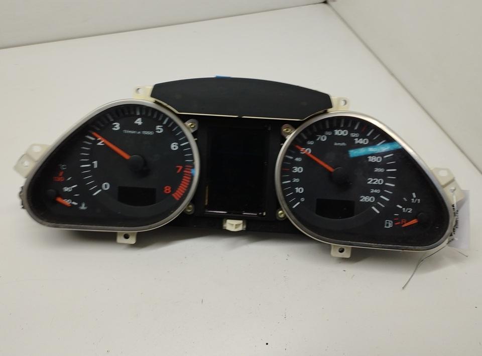 приборная панель Audi A6 4F/C6 2004, 3.2 л., бензин, АКПП, чёрный, седан, 4F0920900K - фото №1