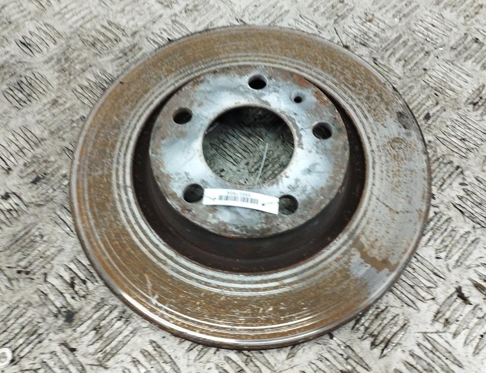 диск тормозной передний Audi A4 B6 2003, 1.6 л., бензин, МКПП, зелёный, седан