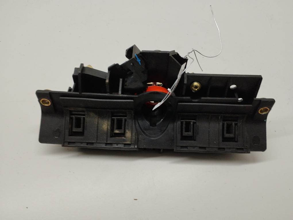 ручка крышки багажника Audi A6 C5 1997, зелёный, седан, 4B0827565C