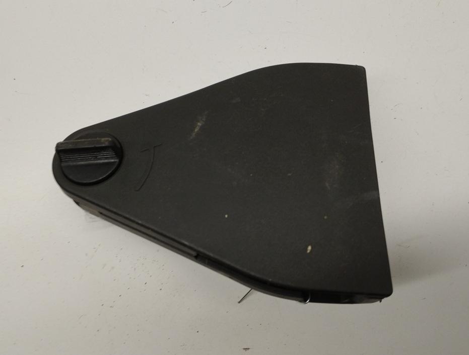 кронштейн (крепление) Audi A6 C5 1999, 2.4 л., бензин, АКПП, серый, седан, 3B5860285B