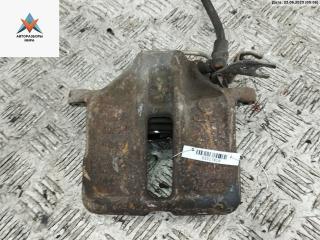 суппорт передний правый Audi A4 B6 2003, 1.6 л., бензин, МКПП, зелёный, седан