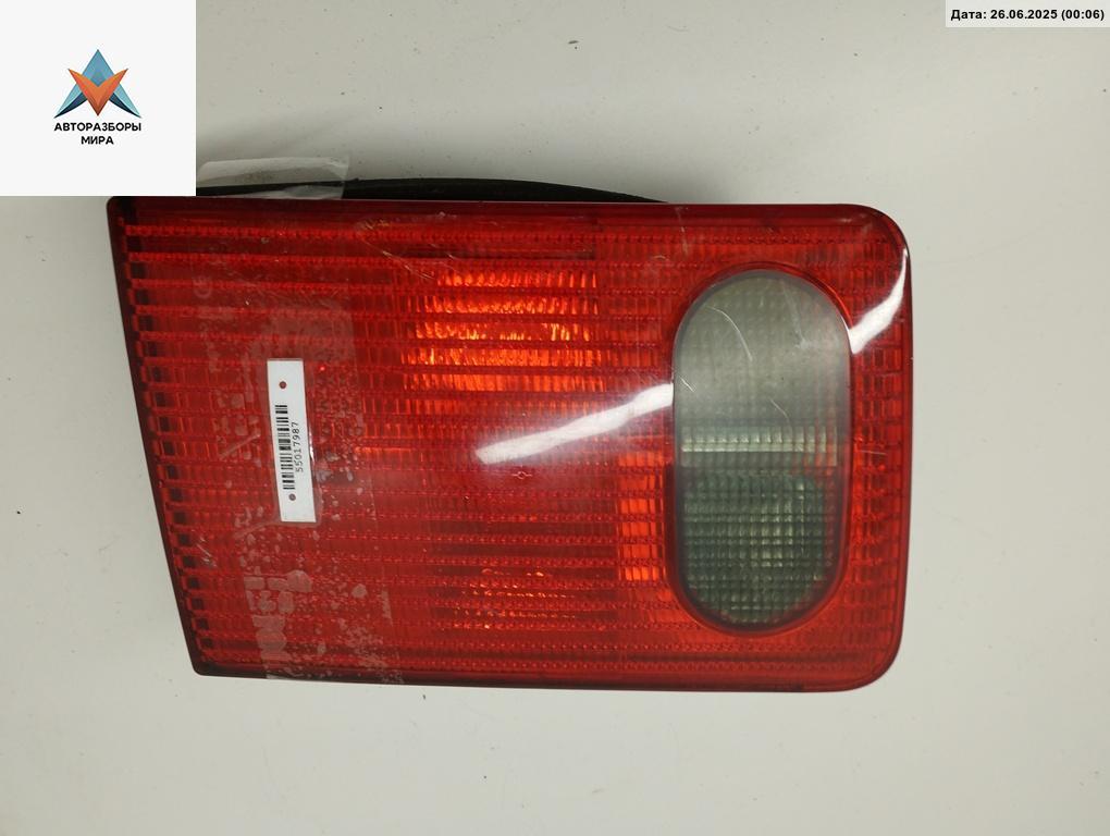 фонарь крышки багажника левый Audi A8 D2/4D 1998, 4.2 л., бензин, АКПП, синий, седан, 4D0945093 - фото №1