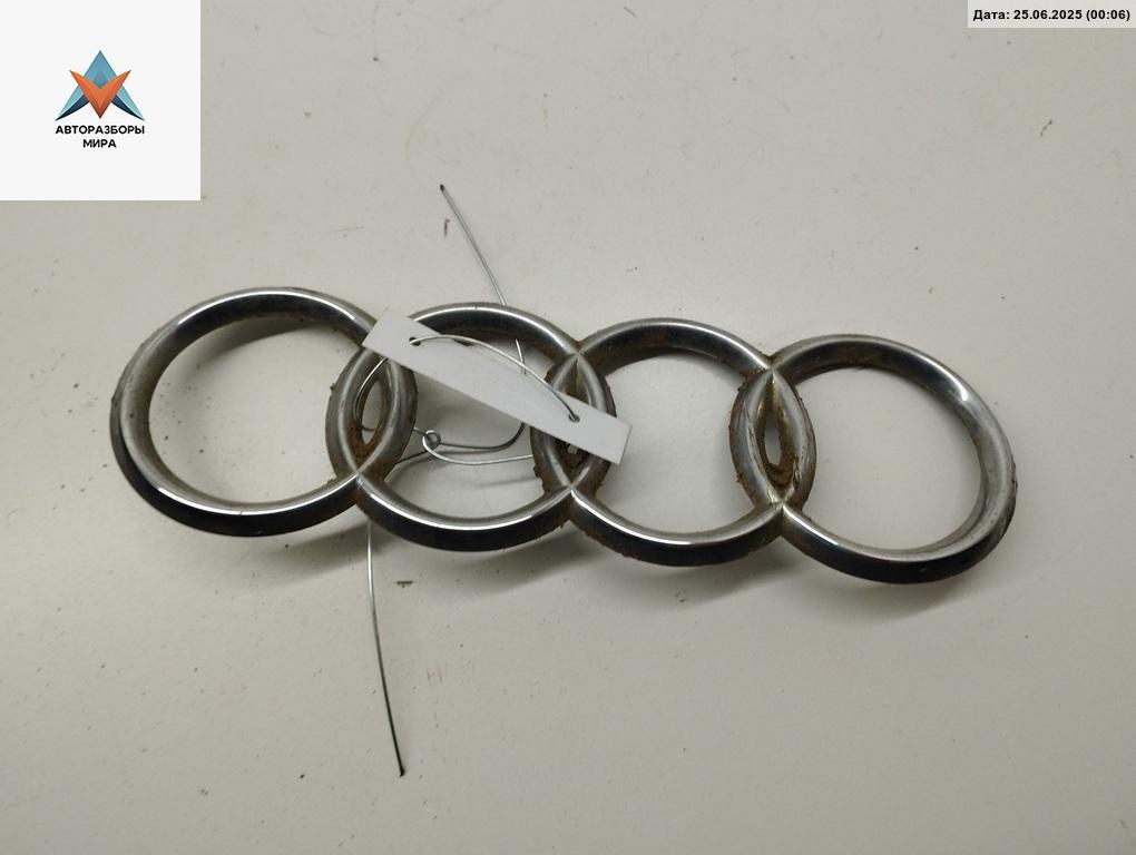 эмблема Audi A4 B5 1995, 1.6 л., бензин, МКПП, красный, седан - фото №1