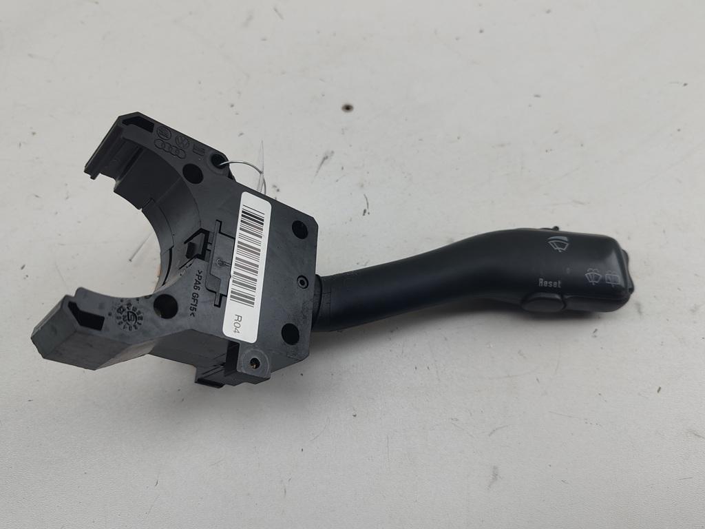 переключатель дворников Audi A6 C5 2002, 3.0 л., бензин, АКПП, чёрный, универсал, 4B0953503H
