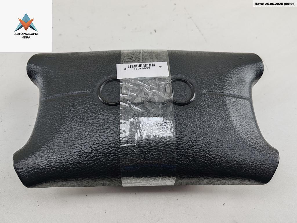 подушка безопасности водителя Audi A6 4A/C4 1997, 2.5 л., дизель, МКПП, зелёный, универсал - фото №1