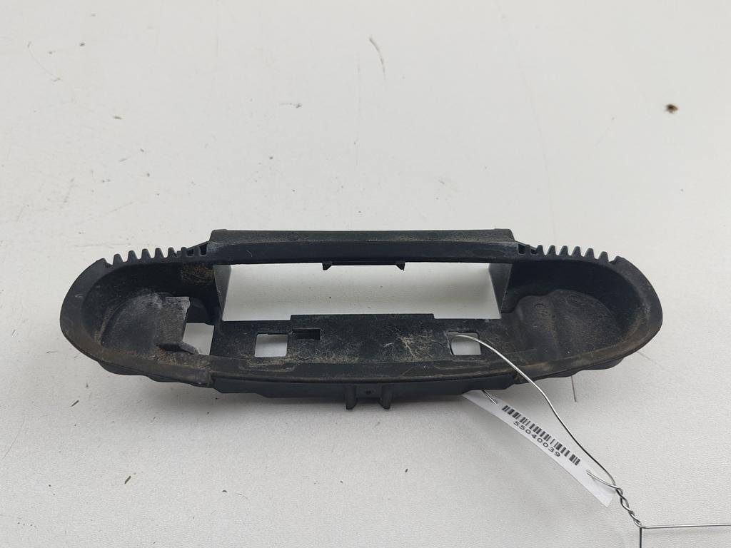 Корпус (держатель) ручки двери задней левой Audi A4 B6 2002, 2.0 л., бензин, МКПП, синий, универсал, 4B0839885
