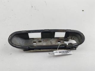 Корпус (держатель) ручки двери передней левой Audi A6 C5 2000, 2.5 л., дизель, МКПП, серый, универсал, 4B1837885