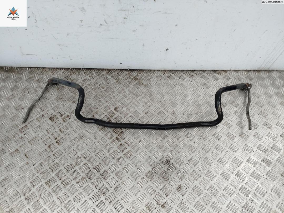 стабилизатор подвески передний Opel Signum C 2004, 2.2 л., бензин, АКПП, серый, хетчбэк 5 дв. - фото №1