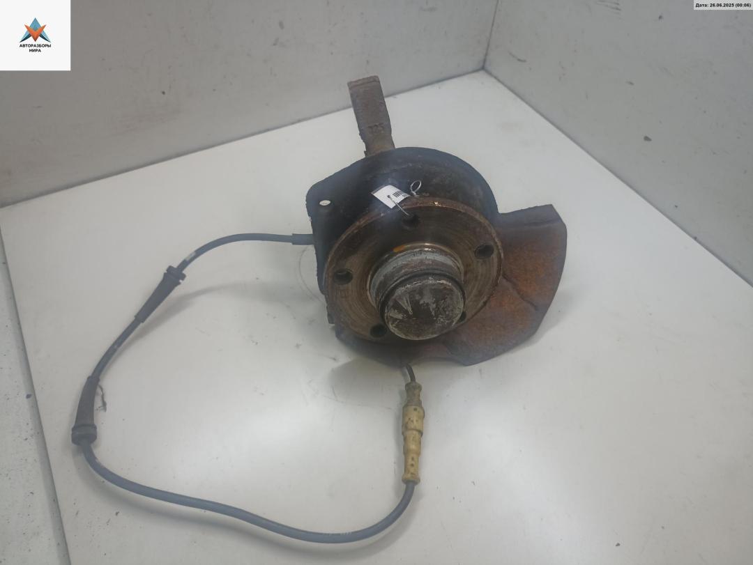 ступица передняя левая Opel Omega B 1997, 2.0 л., бензин, АКПП, жёлтый, универсал - фото №1