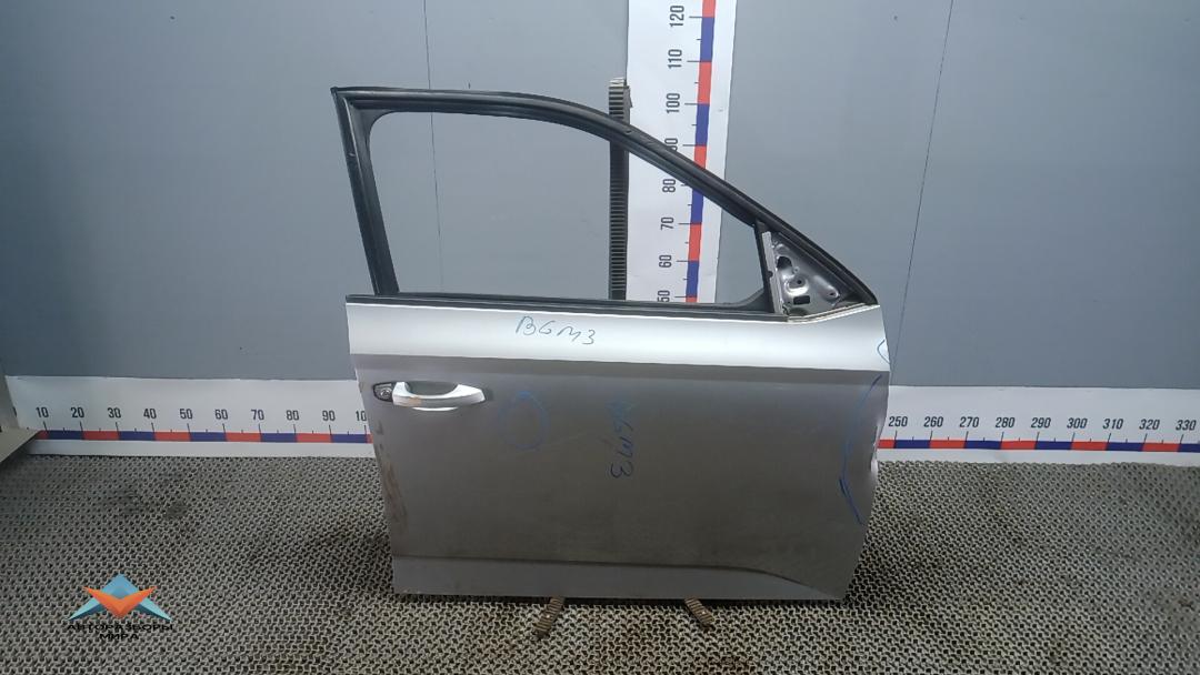 дверь передняя правая Skoda Fabia 3 поколение (NJ) 2015, 1.2 л., бензин, МКПП, хетчбэк 5 дв., 6V0831056A - фото №1