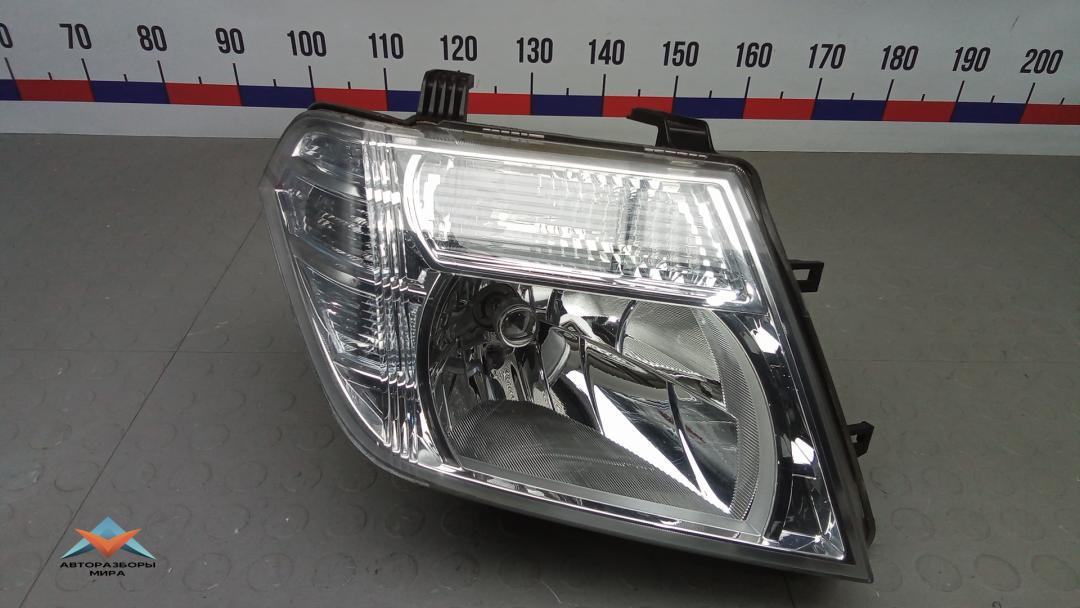 фара правая Nissan Navara D23 2014, 2.5 л., дизель, МКПП, пикап, 260105X00B - фото №1
