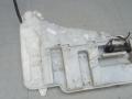 бачок омывателя BMW 5 серия F07/F10/F11 2011, 3.0 л., D 530d, дизель, АКПП, хетчбэк 5 дв. - фото №4