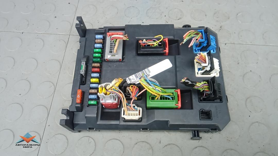 блок комфорта Peugeot 207 1 поколение 2007, 1.4 л., дизель, МКПП, хетчбэк 5 дв., 9664983380 - фото №1