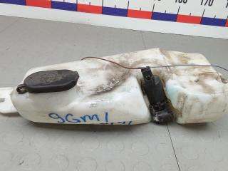 бачок омывателя Renault Duster 1 поколение 2013, 1.5 л., дизель, МКПП, внедорожник 5 дв.