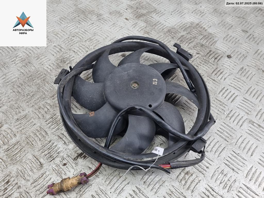 вентилятор радиатора Volkswagen Passat B5 1998, 1.8 л., бензин, МКПП, серый, седан - фото №1