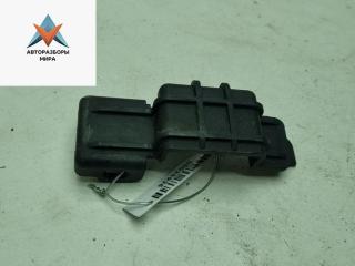 кронштейн радиатора Volkswagen Passat B5 [рестайлинг] 2001, 1.9 л., дизель, МКПП, синий, универсал, 8D0260427