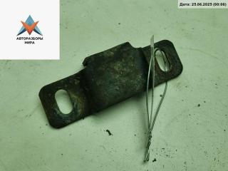 кронштейн радиатора Volkswagen Passat B5 [рестайлинг] 2000, 1.9 л., дизель, МКПП, белый, универсал, 4D060427