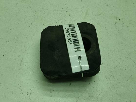 кронштейн радиатора Volkswagen Passat B5 1998, 1.8 л., бензин, МКПП, серый, седан, 8D0121276 - фото №1
