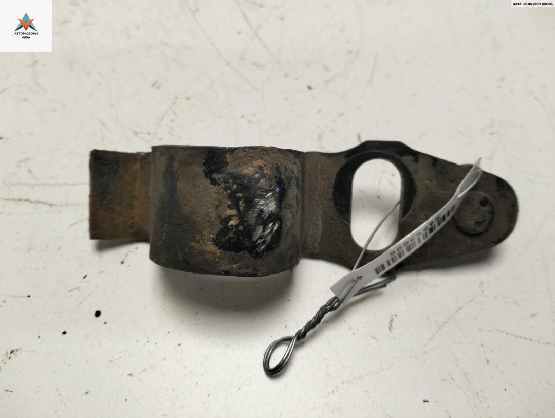 крепление стабилизатора / втулки стабилизатора Dacia (Renault) Lodgy 2012, 1.5 л., дизель, МКПП, чёрный, универсал - фото №1