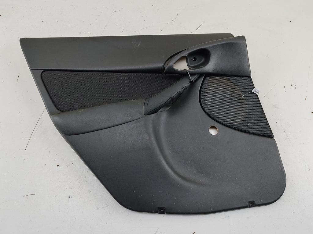 обшивка двери задняя левая Ford Focus I 2003, 1.6 л., i, бензин, АКПП, красный, универсал, 1M51A23943BA1CBV