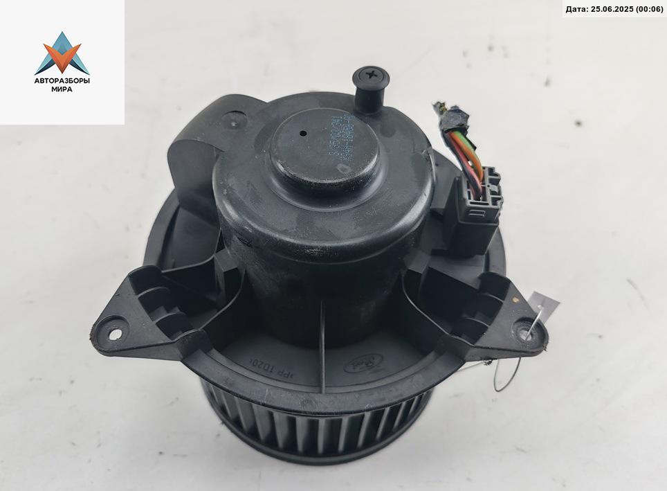 моторчик печки Ford Tourneo Connect 1 поколение 2003, 1.8 л., бензин, МКПП, серый, фургон, XS4H18456AC - фото №1