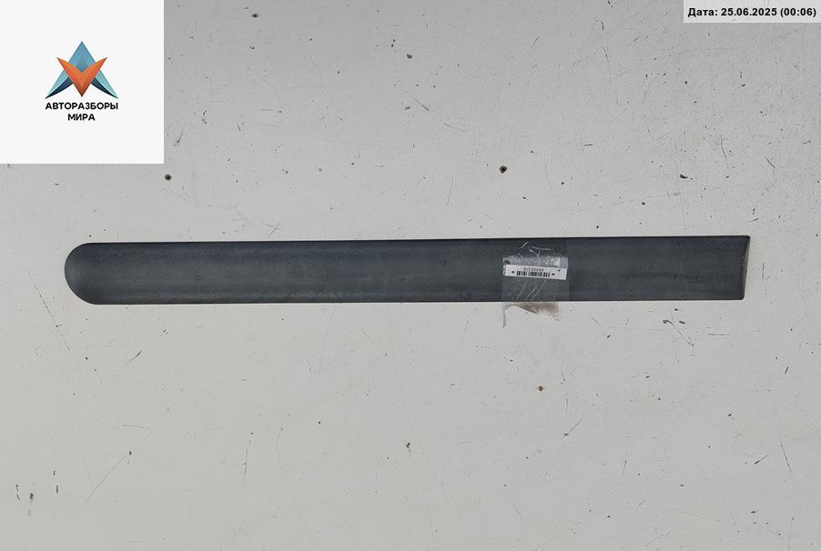 молдинг двери задней правой Ford Tourneo Connect 1 поколение 2006, 1.8 л., дизель, МКПП, синий, фургон, 3T16V29076A - фото №1