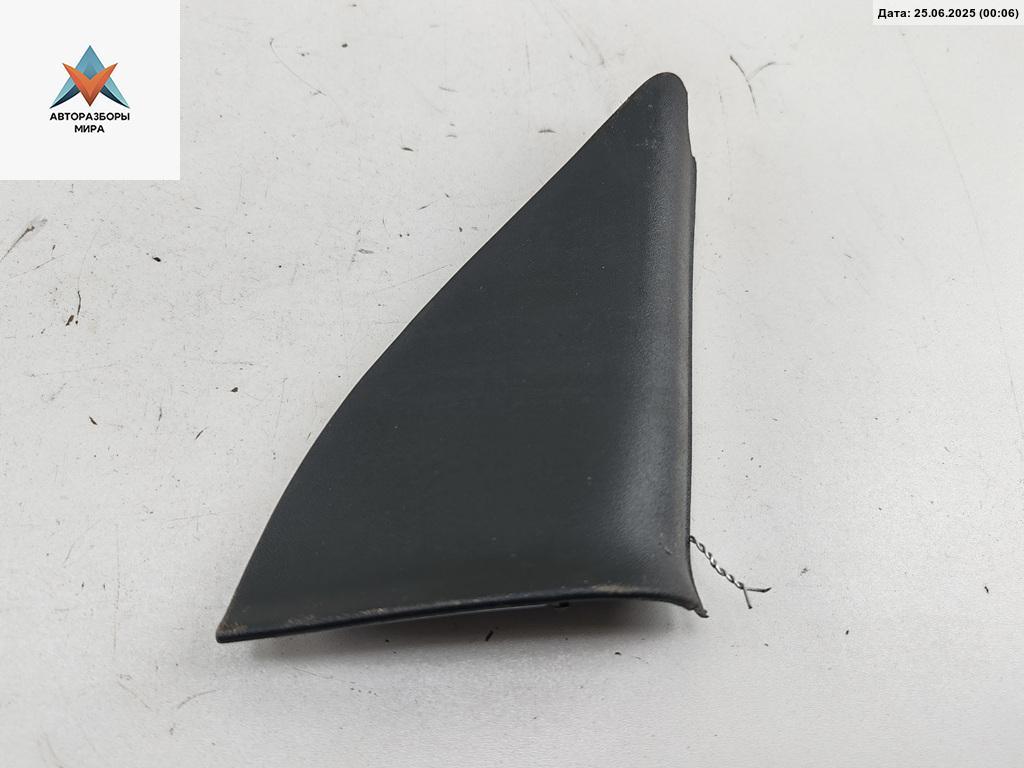 накладка на зеркало Volkswagen Golf 3 поколение 1995, 1.6 л., бензин, МКПП, красный, хетчбэк 3 дв., 1H0837994B - фото №1