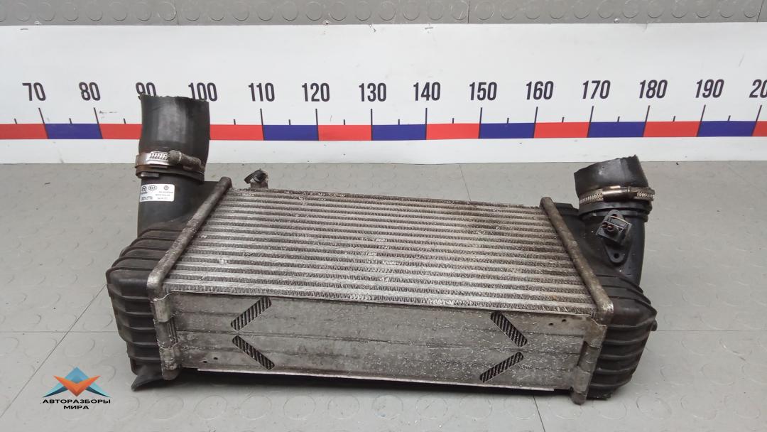 радиатор интеркулера Hyundai Santa Fe 3 поколение (DM) 2012, 2.2 л., дизель, АКПП, внедорожник 5 дв., 282712F700 - фото №1