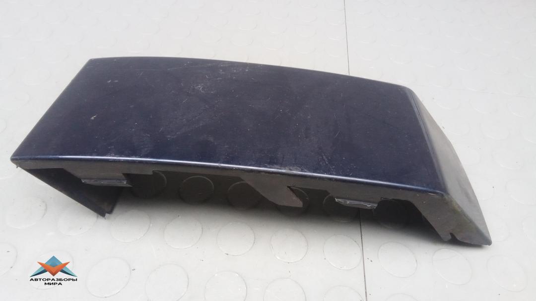 ус под фонарь правый Volvo XC90 1 поколение 2005, 2.4 л., дизель, АКПП, внедорожник 5 дв. - фото №1