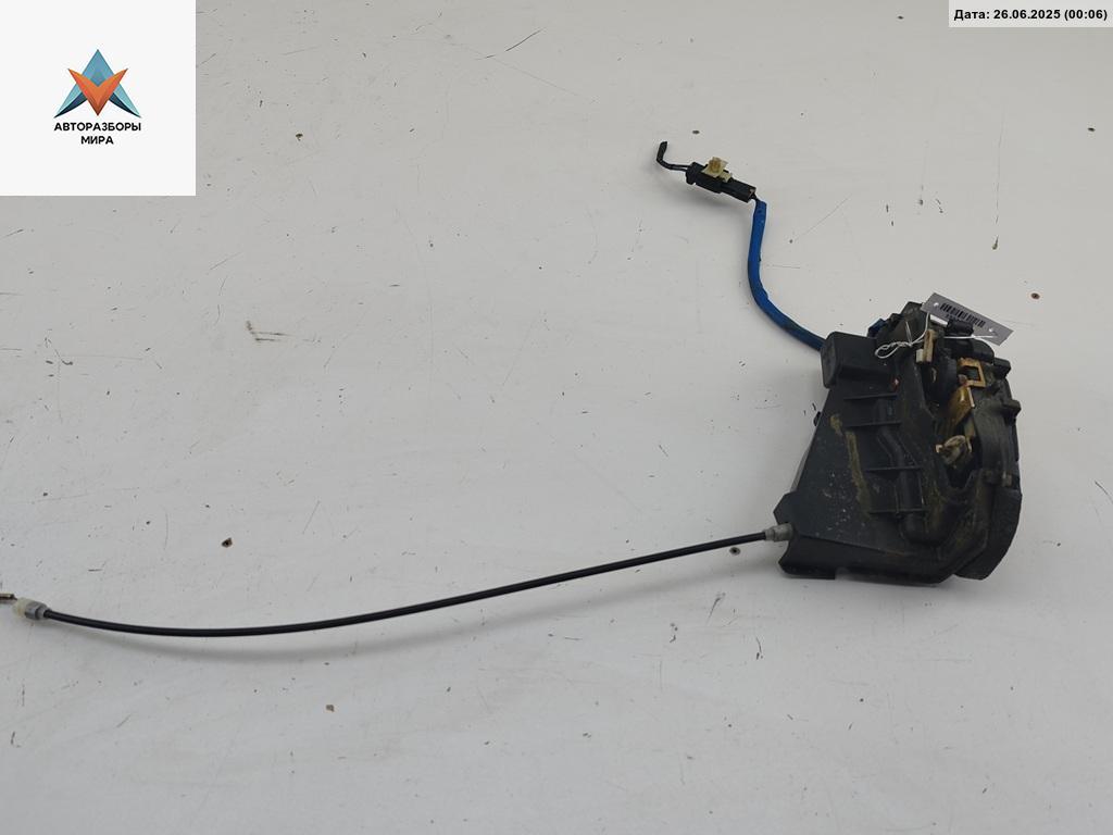 замок двери передней правой Kia Carnival VQ 2005, 2.9 л., дизель, МКПП, серый, минивэн - фото №1