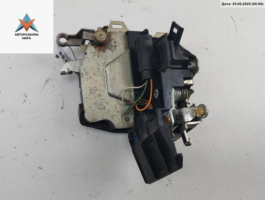 замок двери передней левой BMW 5 серия E39 1996, 2.5 л., бензин, АКПП, серый, седан, 8235113 - фото №1
